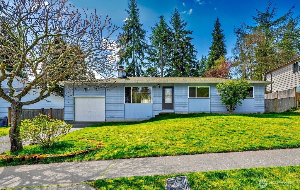 Photo of 5614 170th Place SW, Lynnwood, WA 98037 (MLS # 2509326)