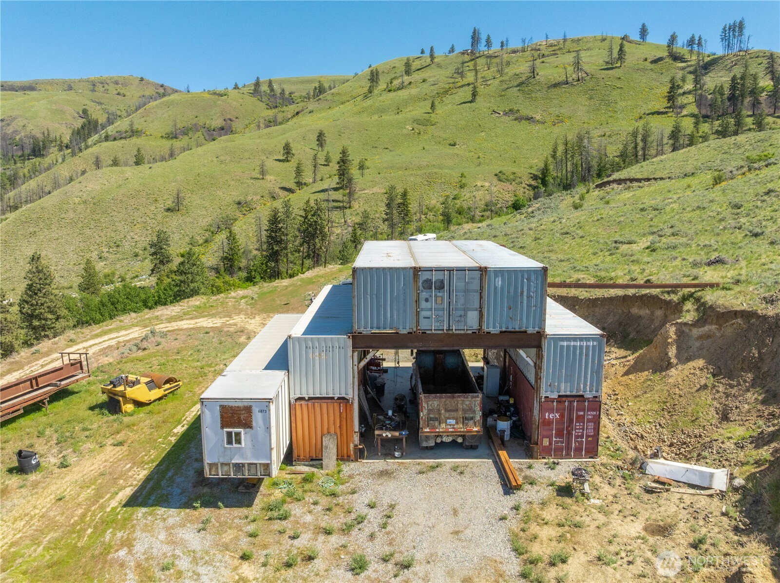 Listing image 4