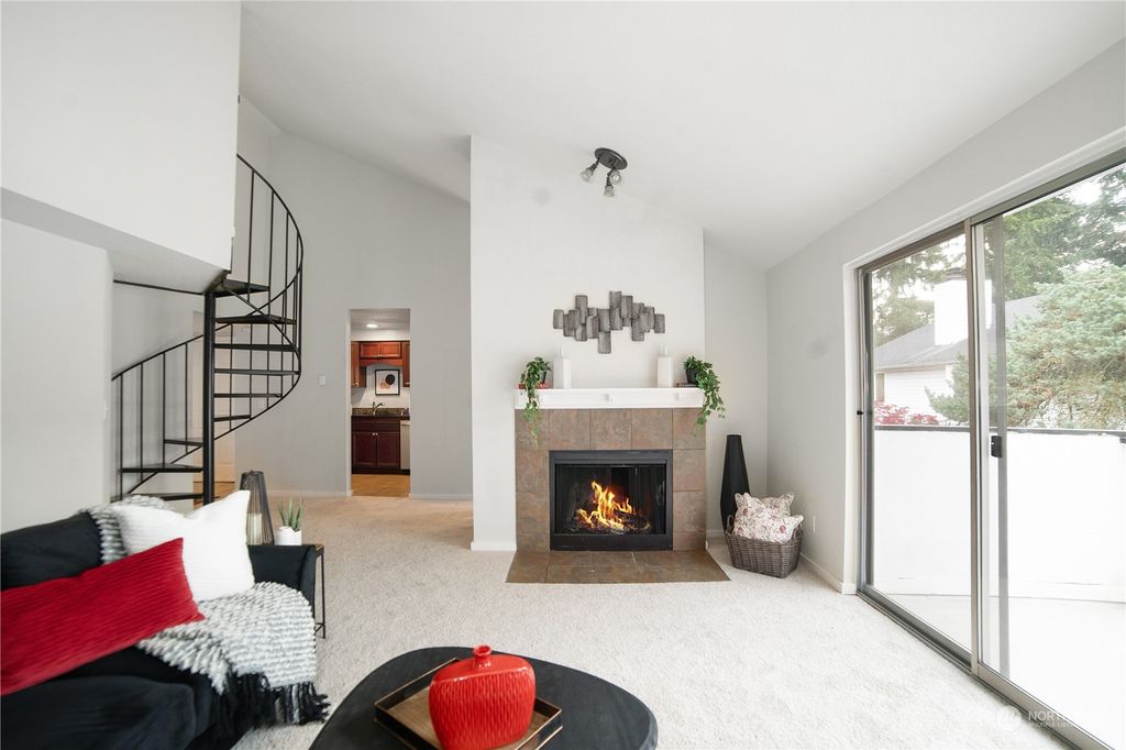 Photo of 11515 SE 258th Street #H202, Kent, WA 98030 (MLS # 2310385)