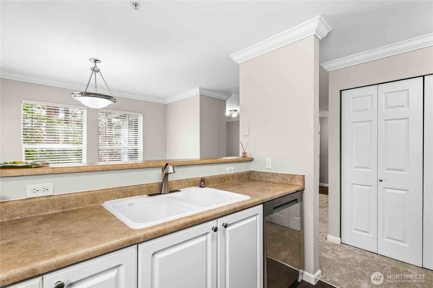 33020 10th Avenue SW Y304
