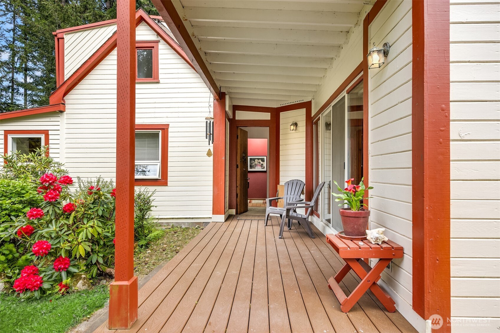 6981 Island Center Road NE