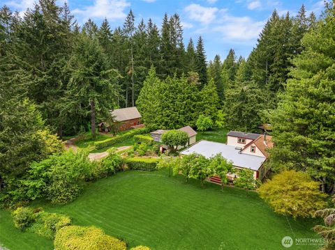 6981 Island Center Road NE Bainbridge Island WA 98110