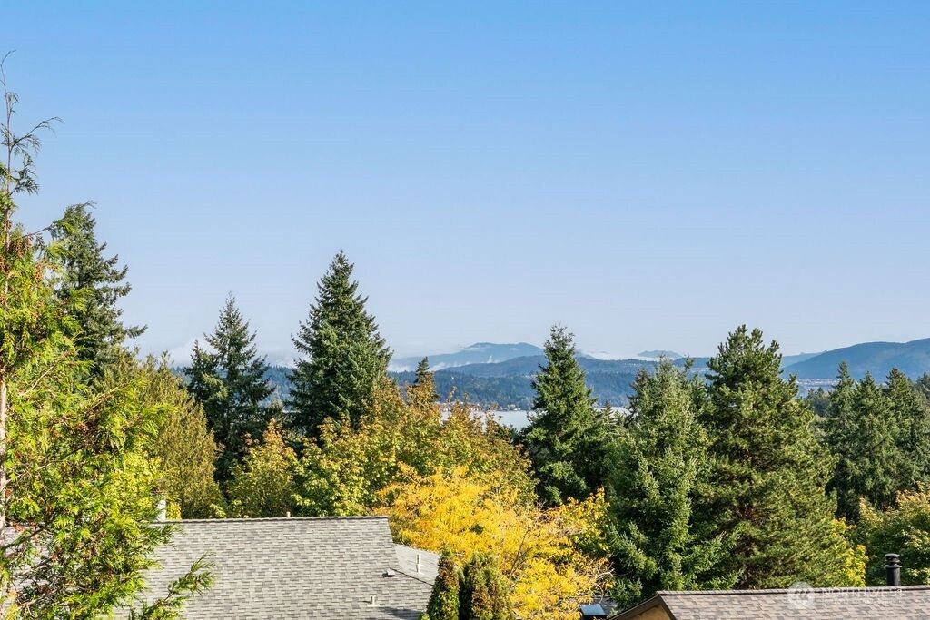 Photo of 3402 161st Court SE #24, Bellevue, WA 98008 (MLS # 2441397)