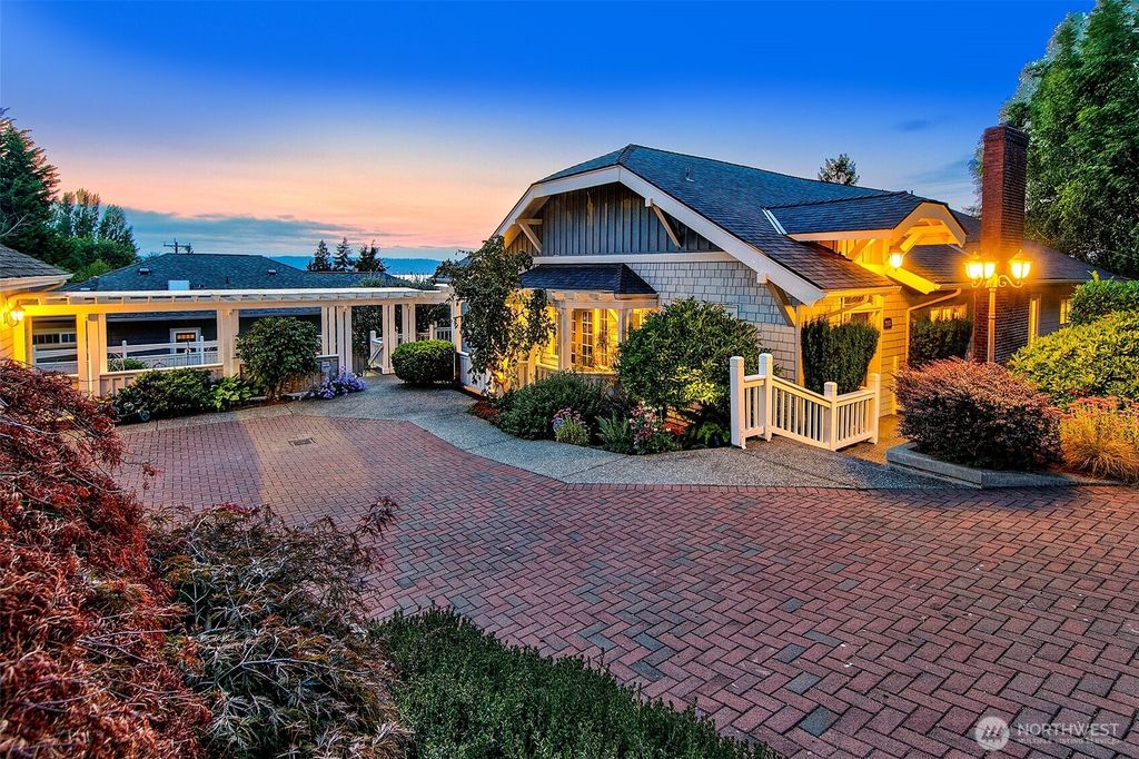 Photo of 16905 35th Avenue SW, Burien, WA 98166 (MLS # 2433570)