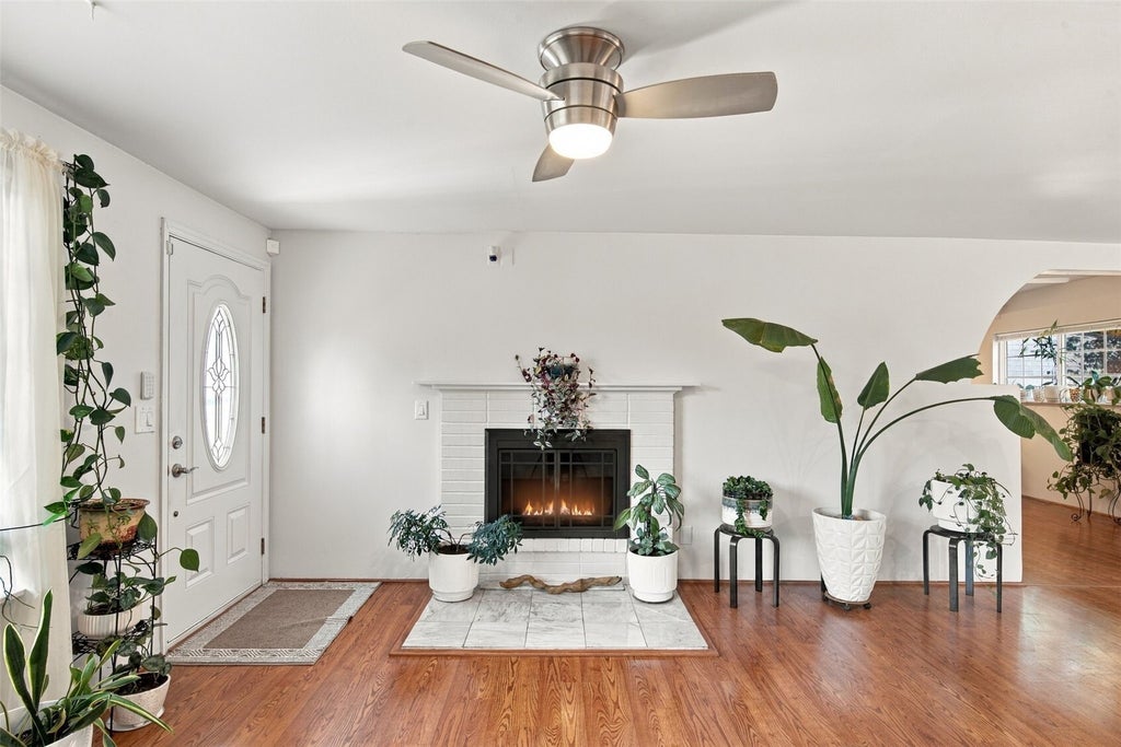 Photo of 29634 21st Avenue S, Federal Way, WA 98003 (MLS # 2598819)