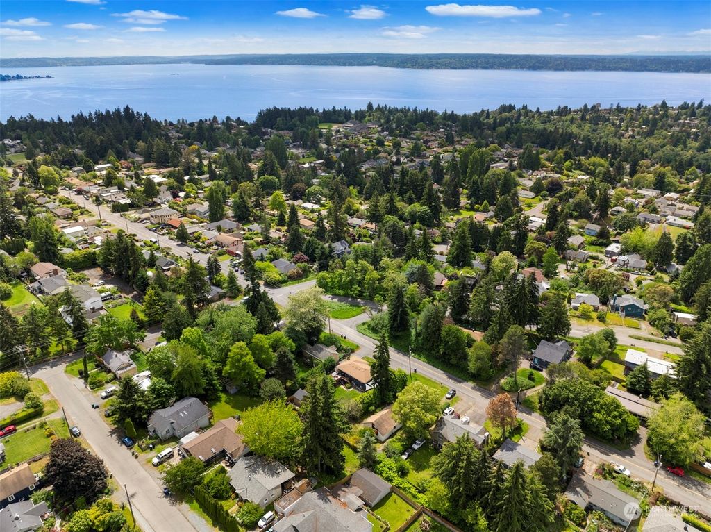 Photo of 11042 21st Avenue SW, Seattle, WA 98146 (MLS # 2246567)