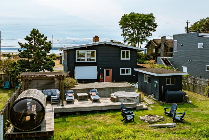 2577 Sunlight Beach Road