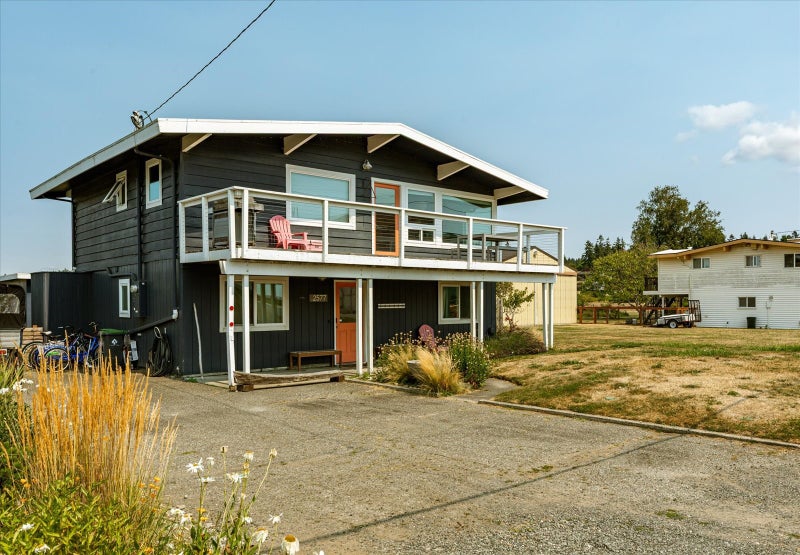2577 Sunlight Beach Road
