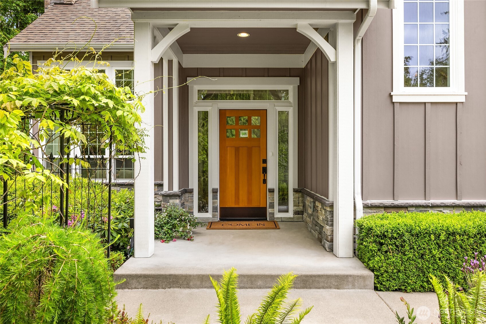 3029 Yankee Girl Circle NE