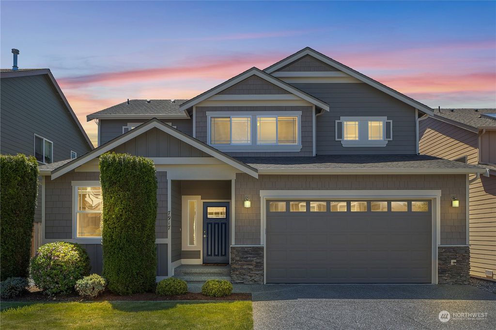 Photo of 7917 NE 181st Place, Kenmore, WA 98028 (MLS # 2236941)