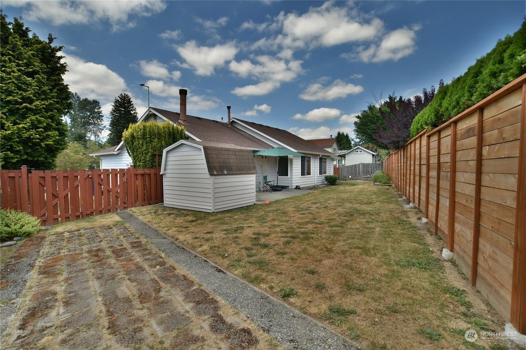 Photo of 25824 117th Place SE, Kent, WA 98030 (MLS # 2271307)