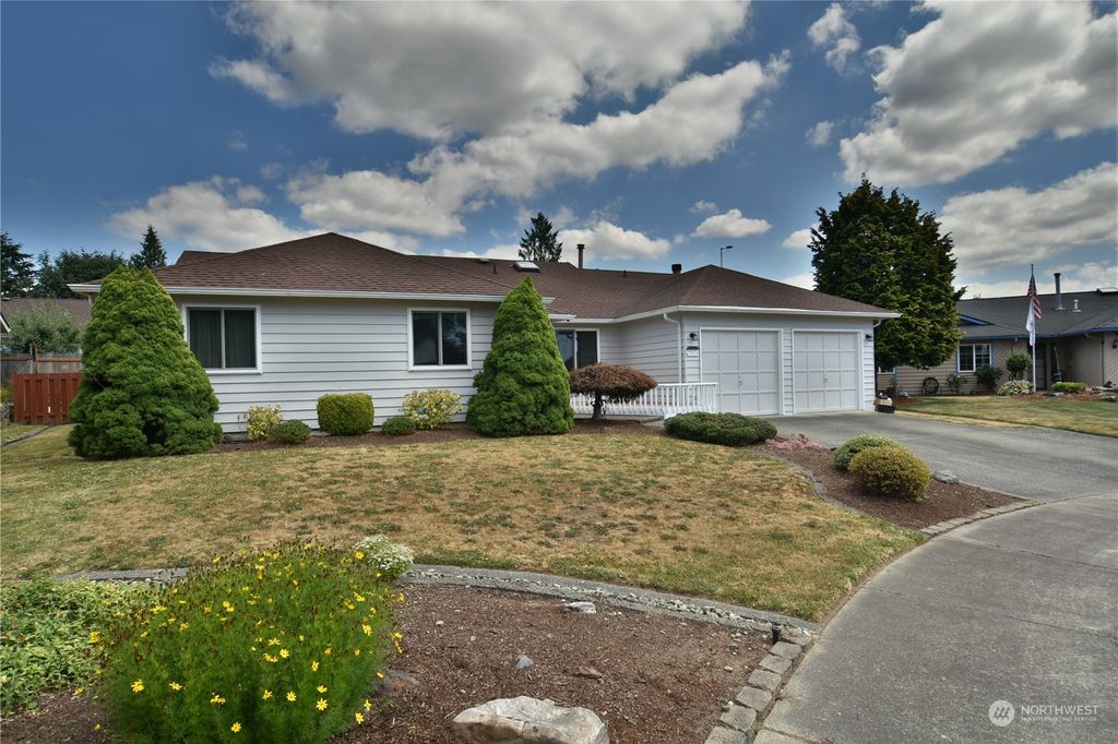Photo of 25824 117th Place SE, Kent, WA 98030 (MLS # 2271307)
