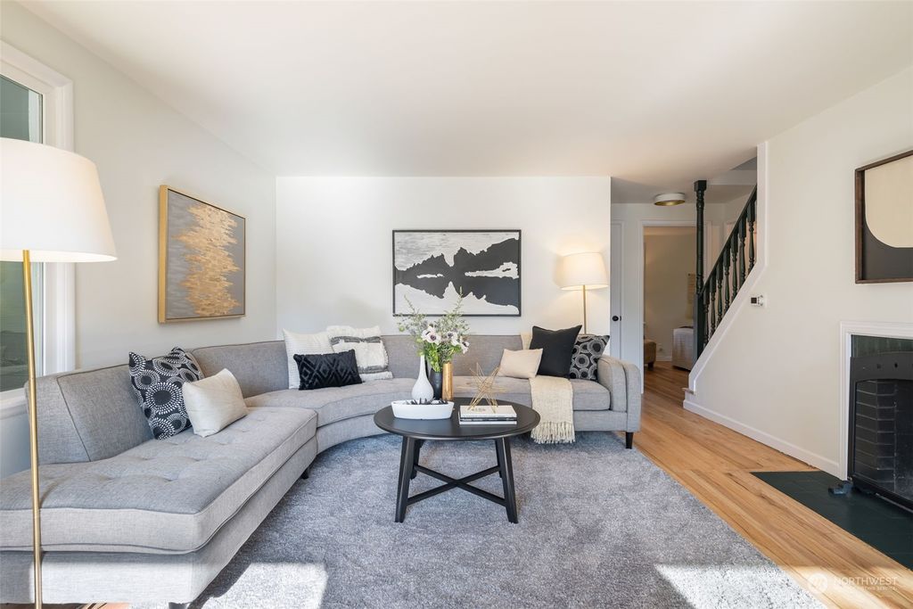 Photo of 9036 Evanston Avenue N, Seattle, WA 98103 (MLS # 2273463)