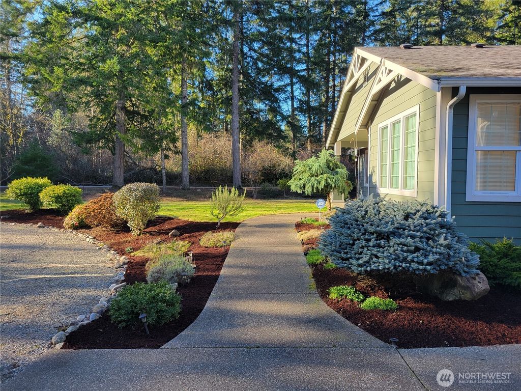 Photo of 8715 148th Street NW, Gig Harbor, WA 98329 (MLS # 2465345)