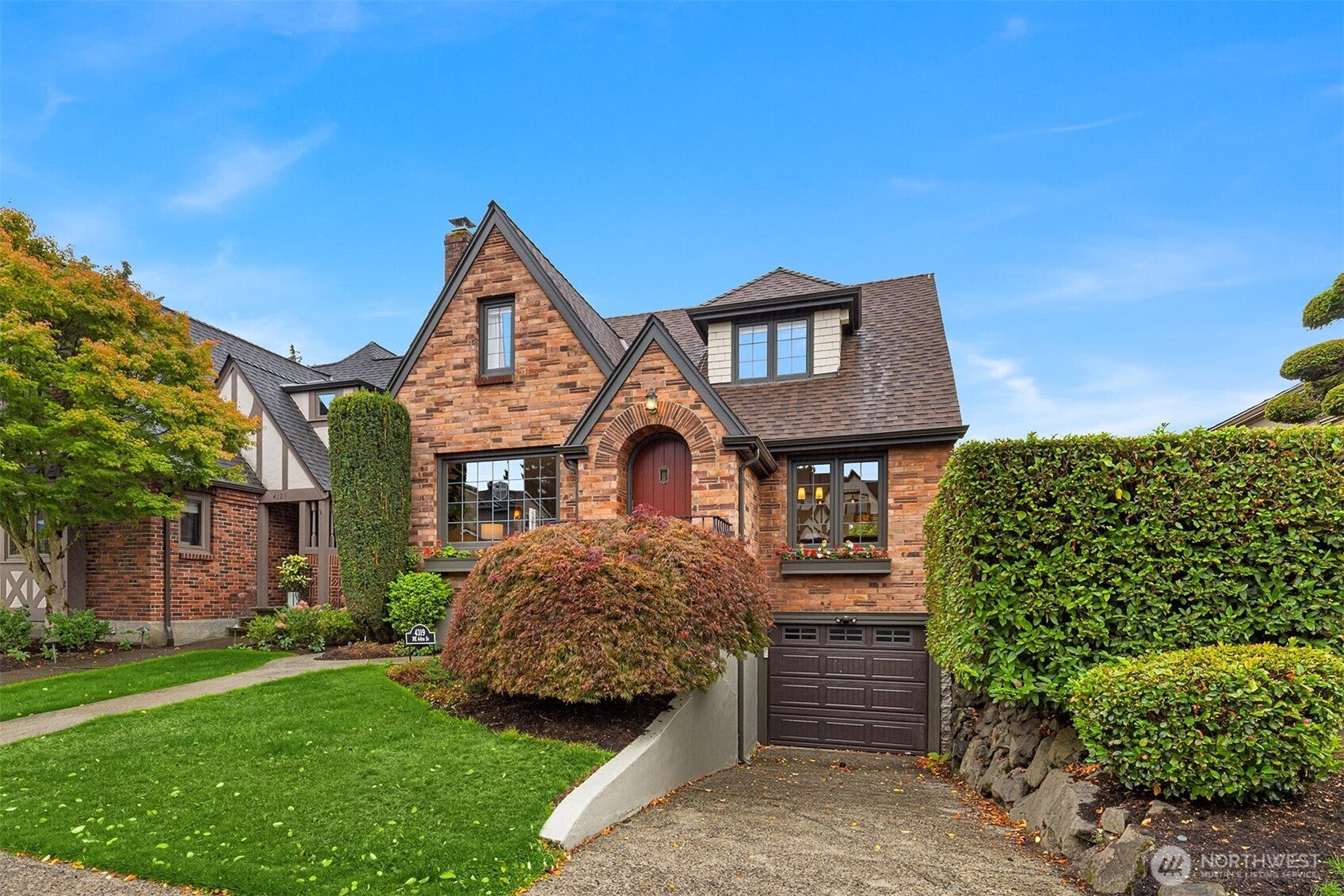 4319 NE 44th Street