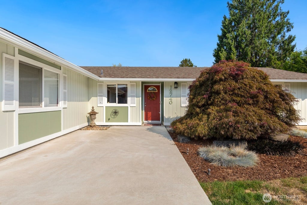 Photo of 12740 SE 167th Street, Renton, WA 98058 (MLS # 2572761)