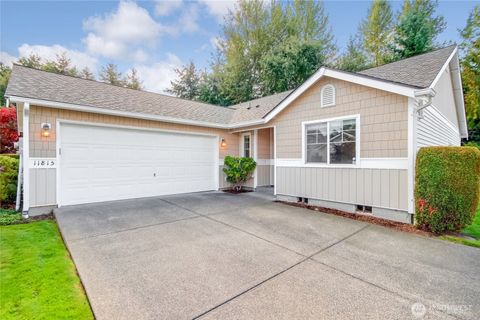 Photo of 11815 4th Avenue Ct E, Tacoma, WA 98445 (MLS # 2432994)