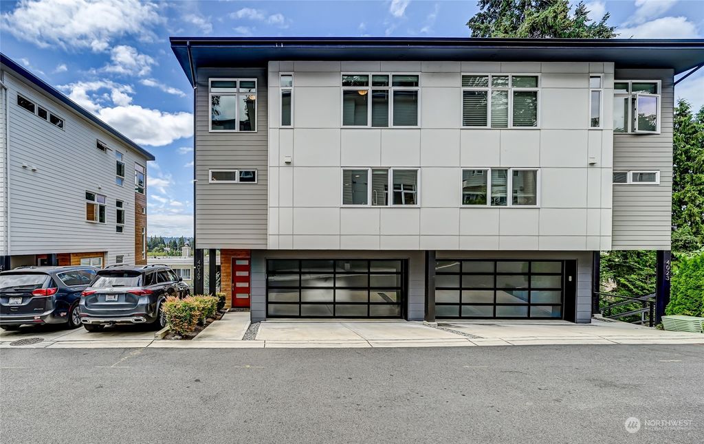 Photo of 4029 129th Court SE #21, Bellevue, WA 98006 (MLS # 2286000)
