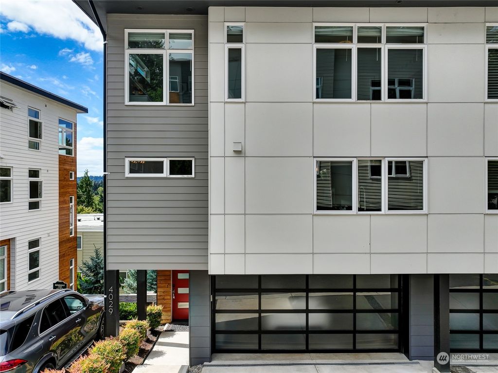 Photo of 4029 129th Court SE #21, Bellevue, WA 98006 (MLS # 2286000)