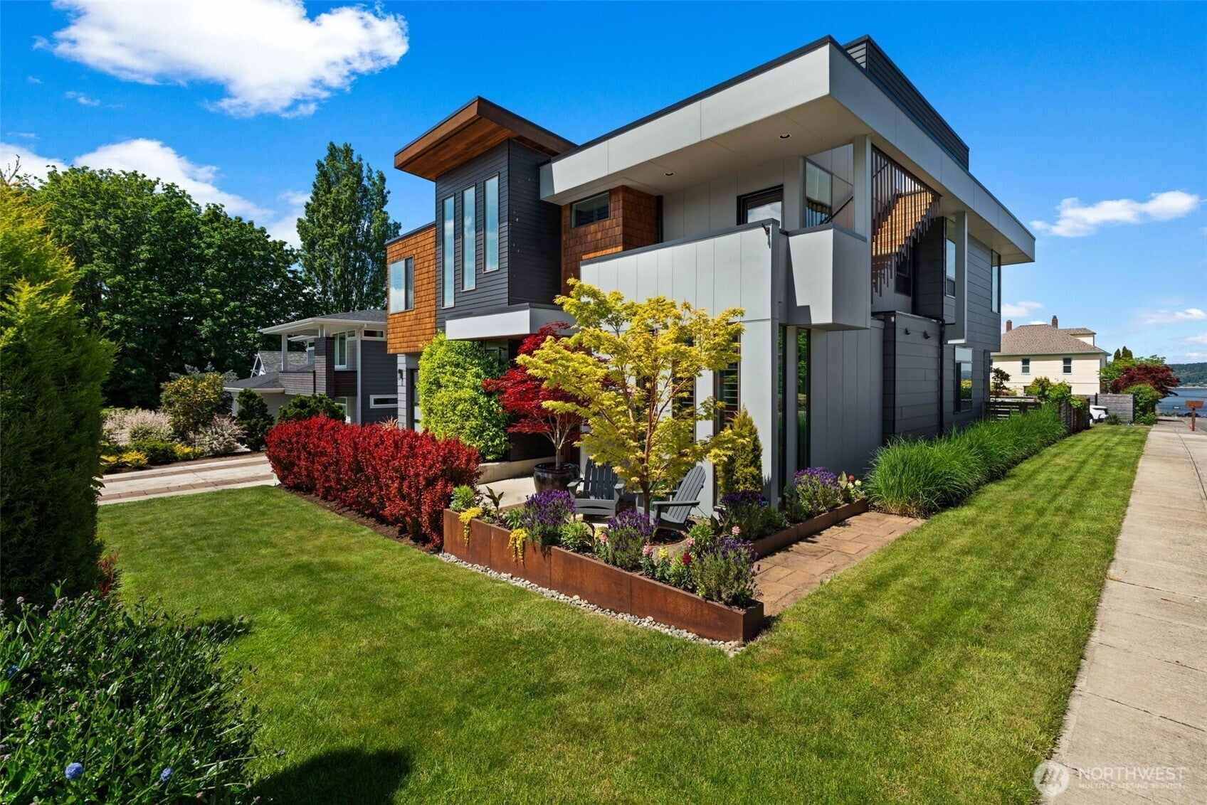 5101 N 49th Street