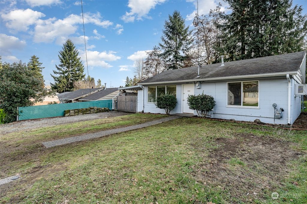 Photo of 3401 NE 6th Place, Renton, WA 98056 (MLS # 2196385)