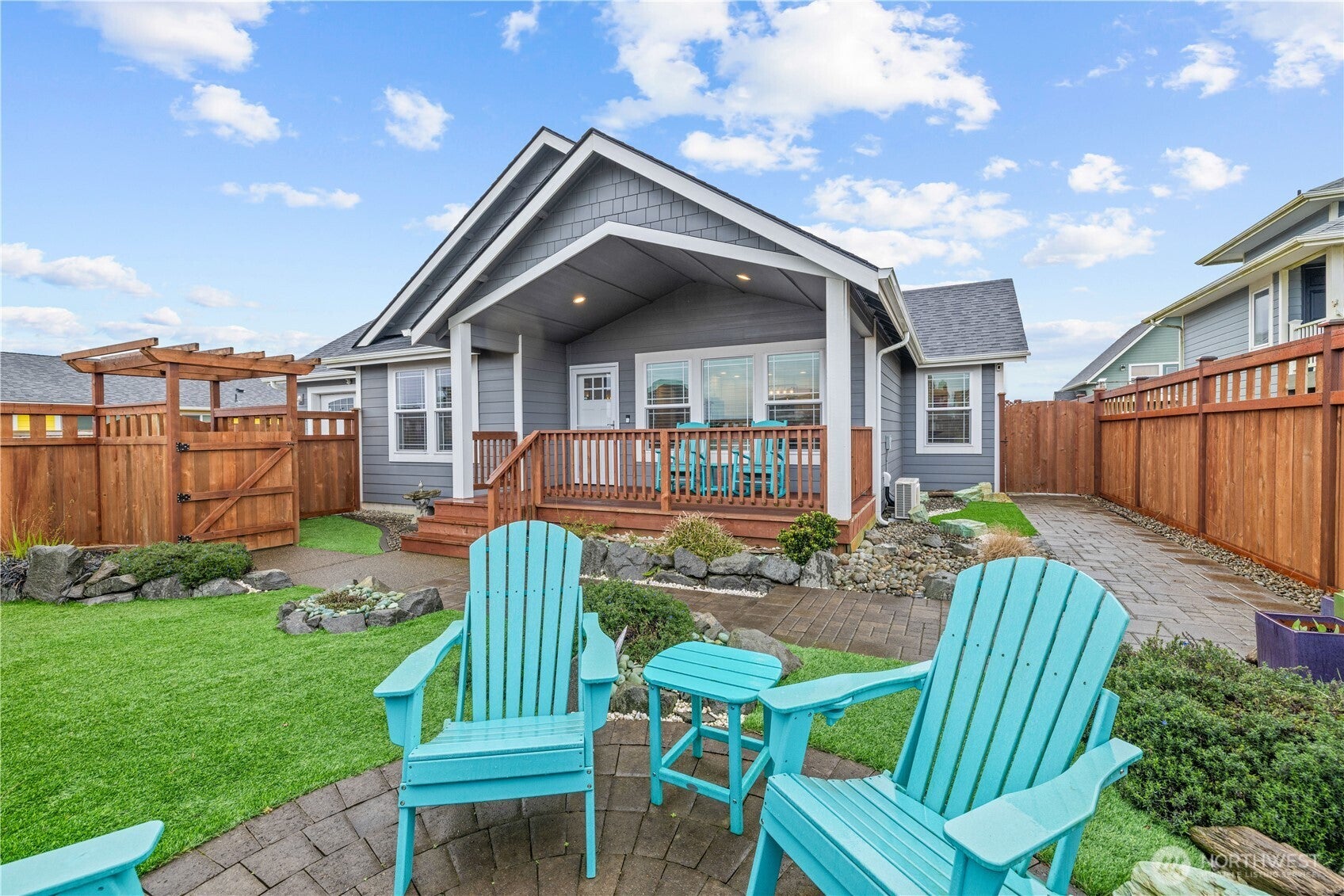 1116 Ocean Shores Boulevard SW