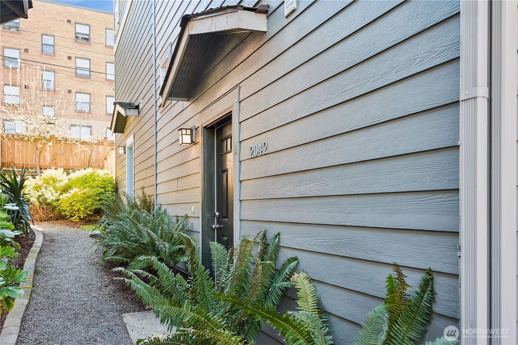 Photo of 2042 Franklin Avenue E #A, Seattle, WA 98102 (MLS # 2503907)