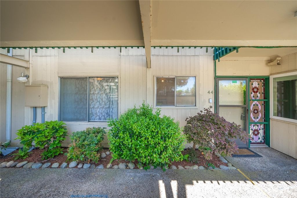Photo of 10430 Gravelly Lake Drive SW, Lakewood, WA 98499 (MLS # 2518109)