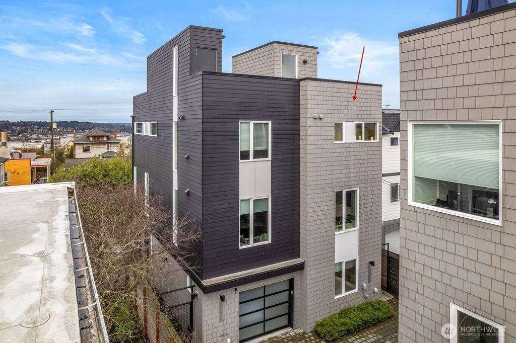 Photo of 4307 Francis Avenue N #B, Seattle, WA 98103 (MLS # 2479090)