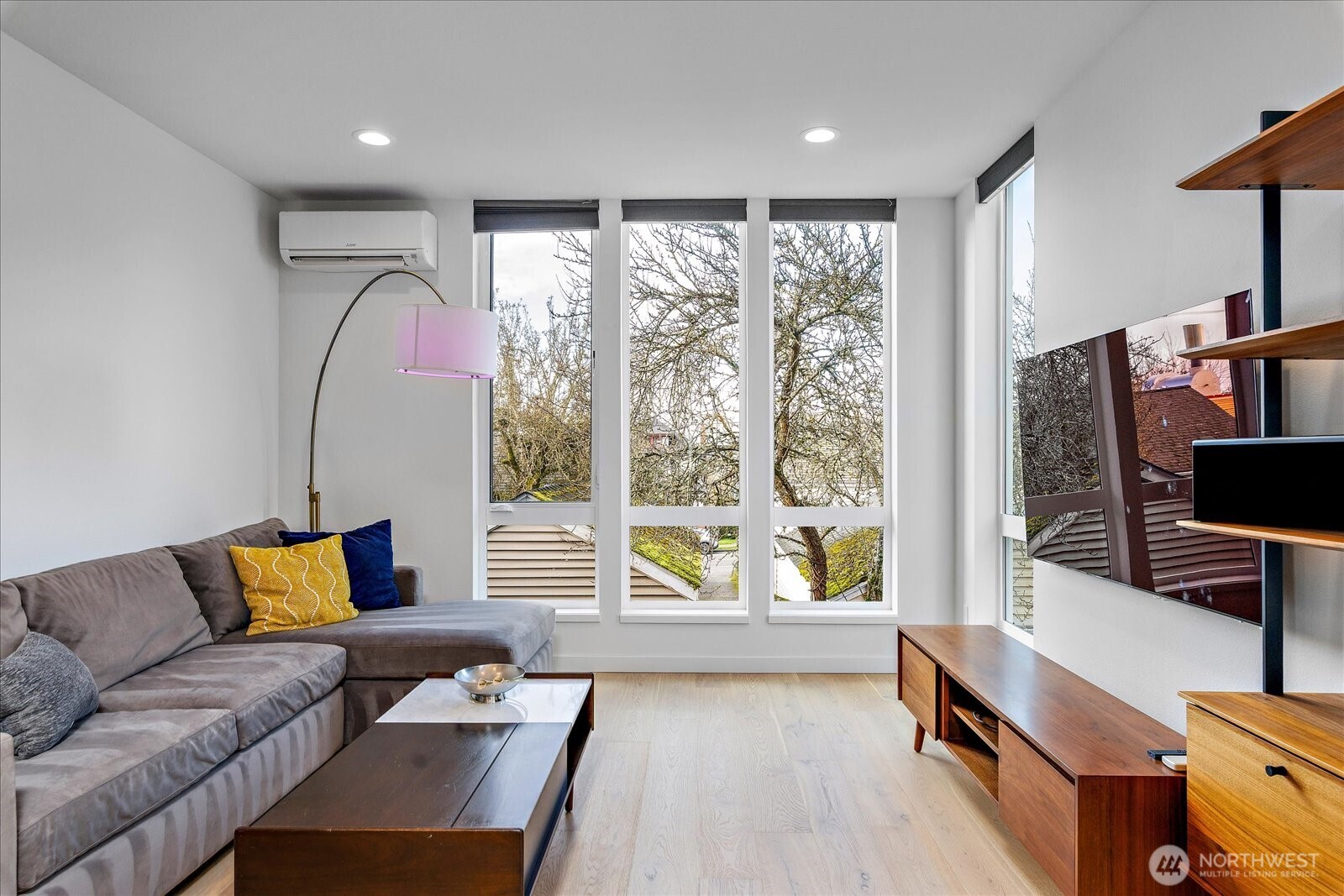 4307 Francis Avenue N B