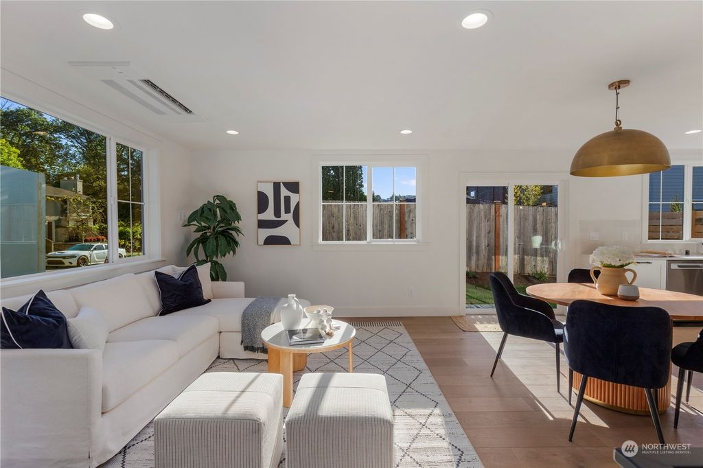 Photo of 3014 E Howell Street, Seattle, WA 98122 (MLS # 2250066)