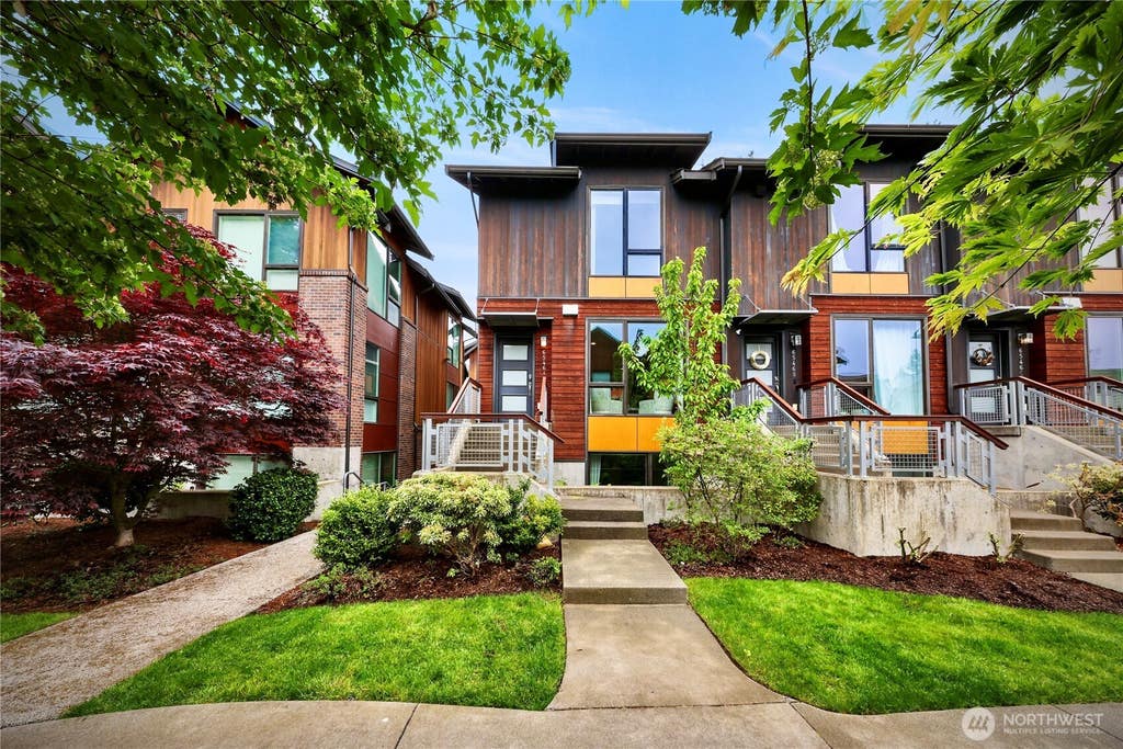 Photo of 6546 32nd Avenue NE #A, Seattle, WA 98115 (MLS # 2549149)
