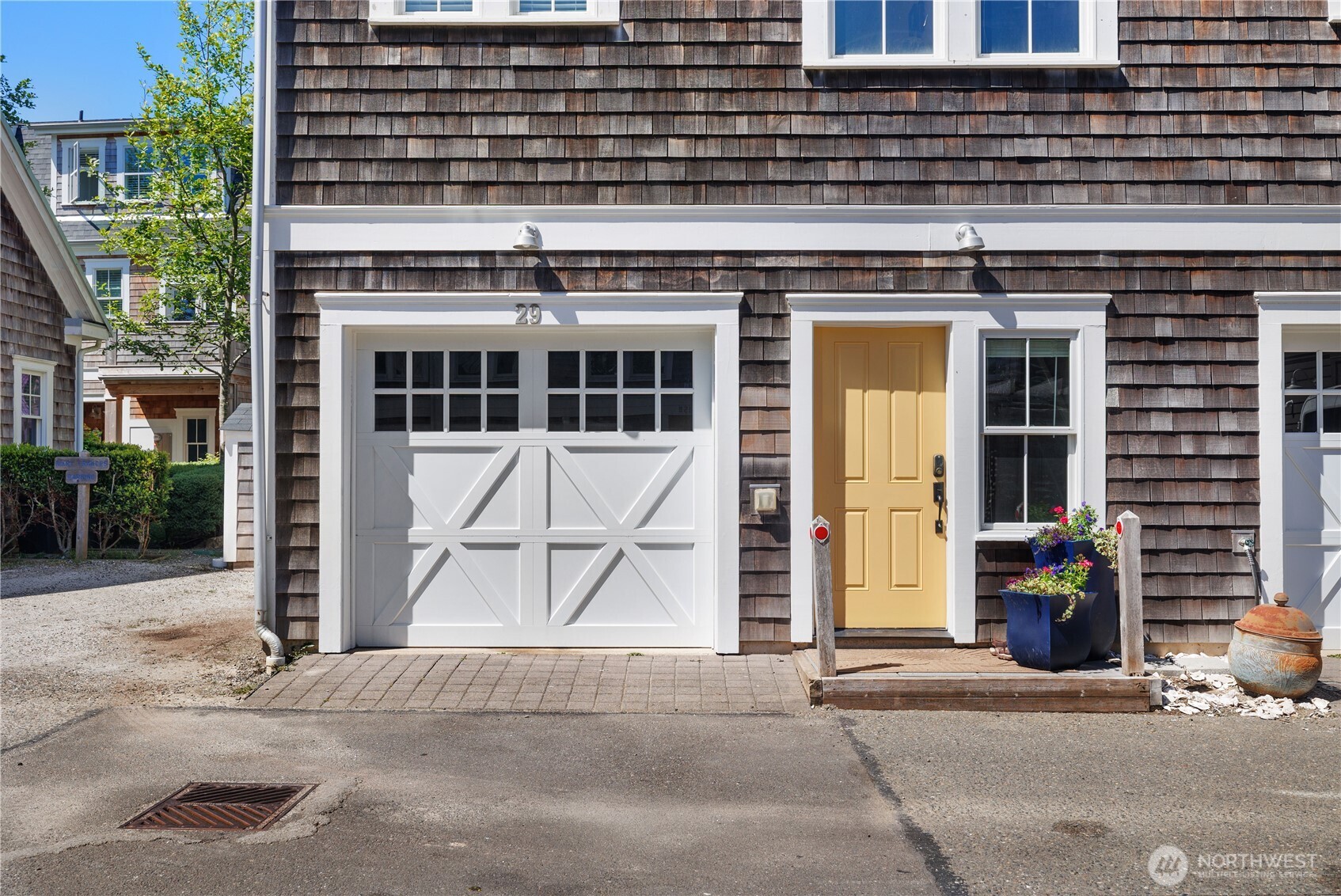 29 Laurel Lane
