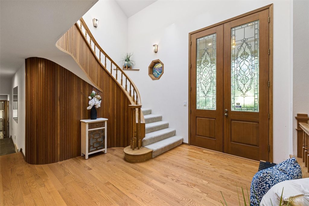 Photo of 15541 NE 179th Street, Woodinville, WA 98072 (MLS # 1985968)
