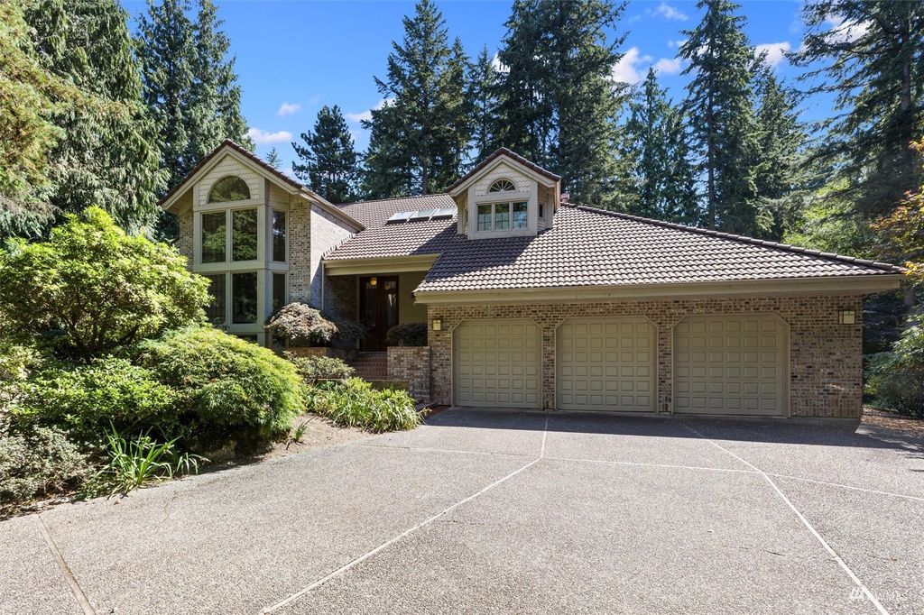 Photo of 15541 NE 179th Street, Woodinville, WA 98072 (MLS # 1985968)