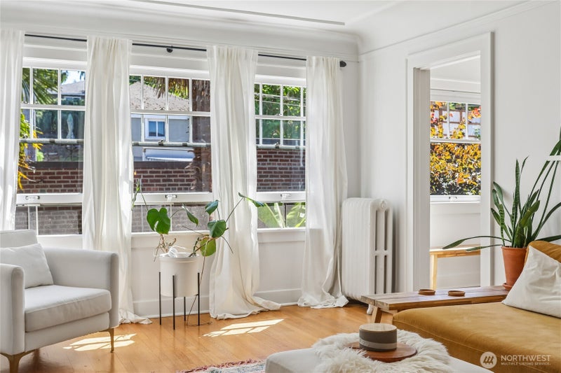 2634 Franklin Avenue E 304