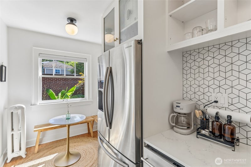 2634 Franklin Avenue E 304