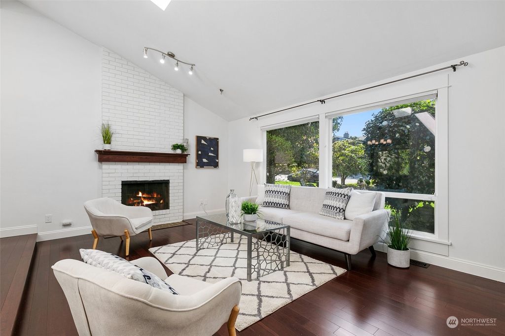 Photo of 7614 130th Avenue NE, Kirkland, WA 98033 (MLS # 2216627)