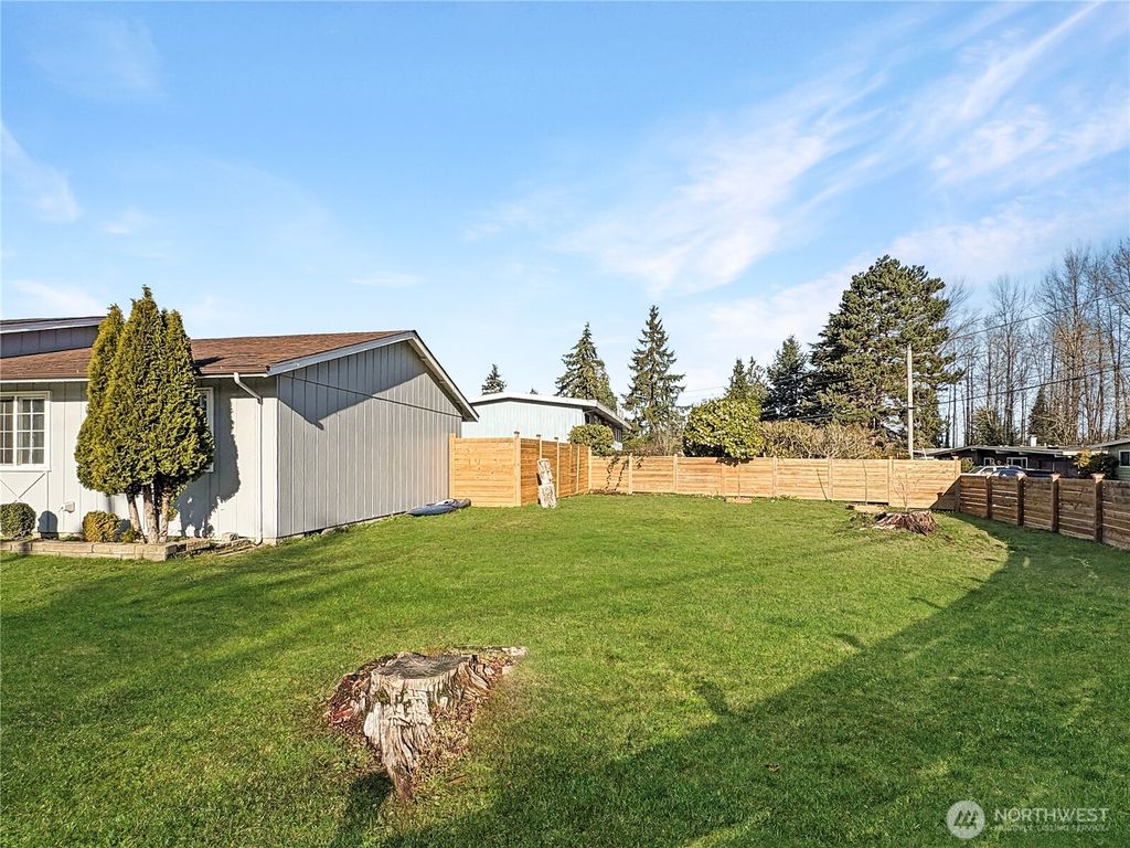 Photo of 1830 S 266th Place, Des Moines, WA 98198 (MLS # 2468332)