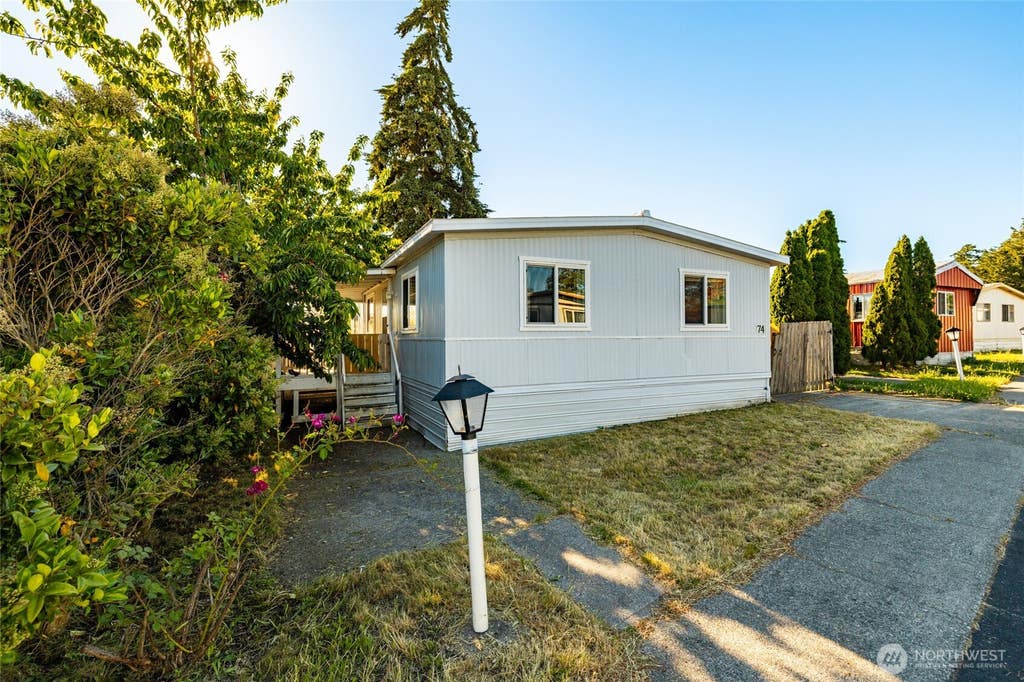 Photo of 700 NW Crosby Avenue #74, Oak Harbor, WA 98277 (MLS # 2541601)