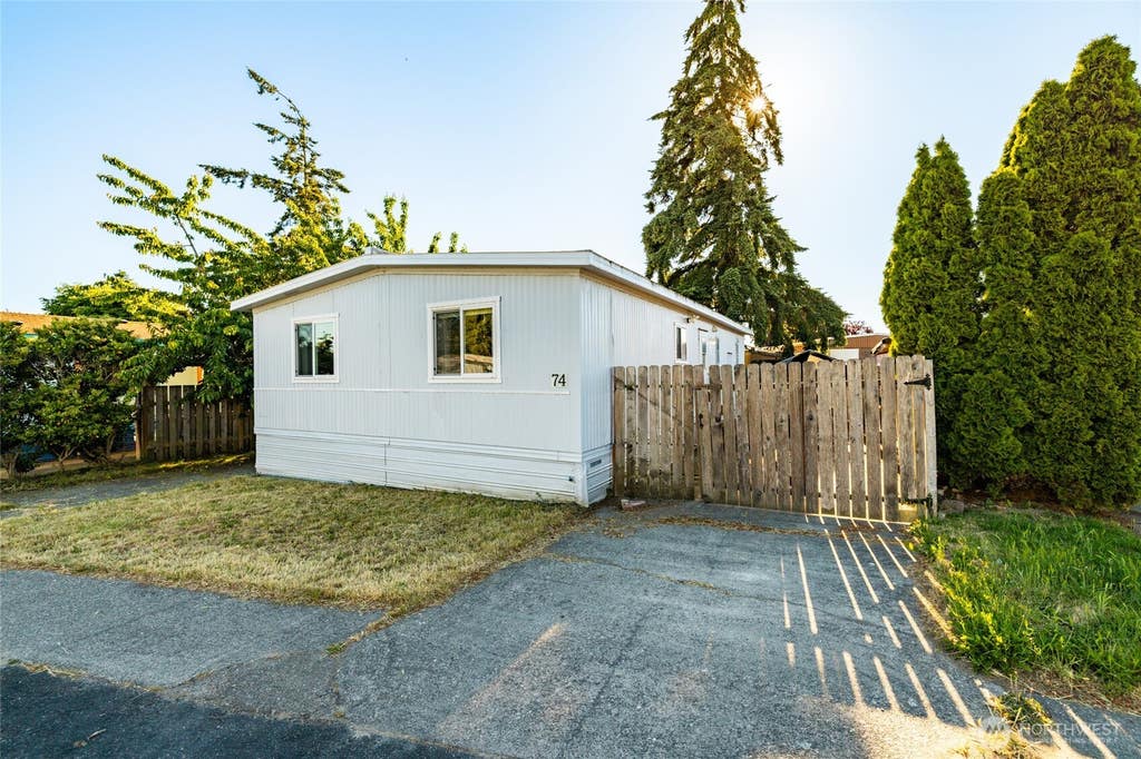 Photo of 700 NW Crosby Avenue #74, Oak Harbor, WA 98277 (MLS # 2541601)