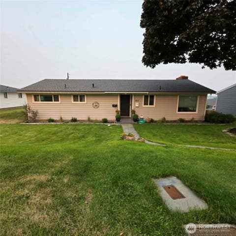 Photo of 416 Patrick Rd RD, Ephrata, WA 98823 (MLS # 2554431)