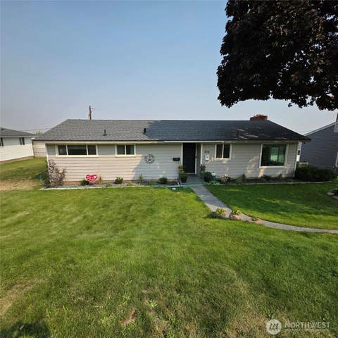 Photo of 416 Patrick Rd RD, Ephrata, WA 98823 (MLS # 2554431)