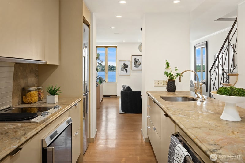 98 Union Street 503