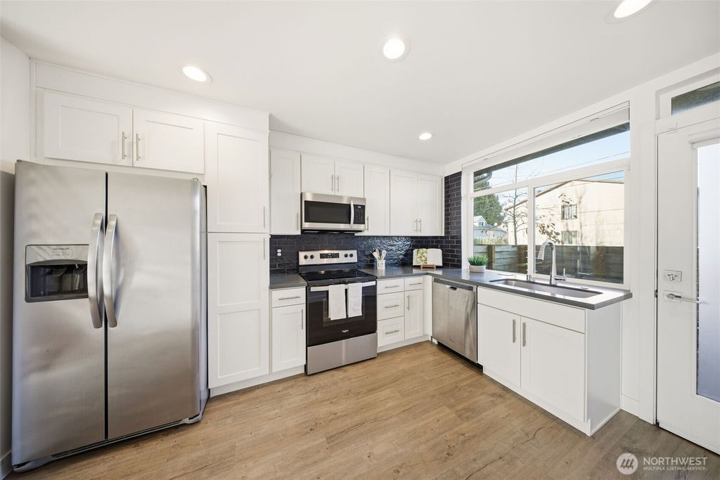 Photo of 1055 S Cloverdale Street, Seattle, WA 98108 (MLS # 2474616)