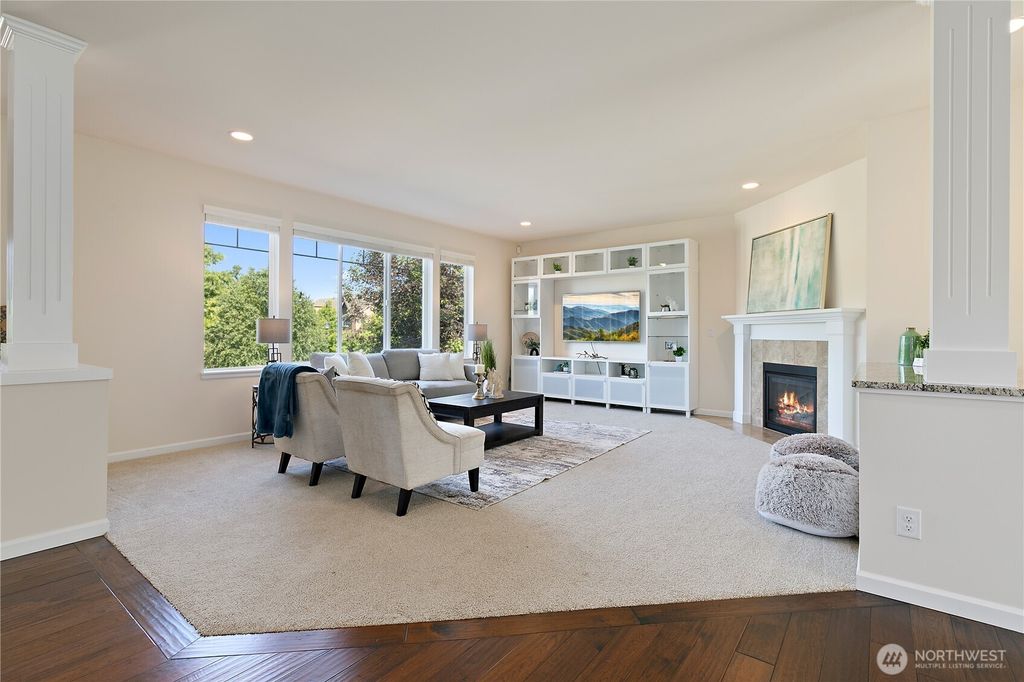 Photo of 13926 163rd Place SE, Renton, WA 98059 (MLS # 2386679)