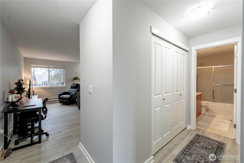 15415 35th Avenue W F204