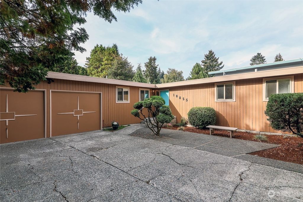 Photo of 10855 32nd Avenue SW, Seattle, WA 98146 (MLS # 2006392)