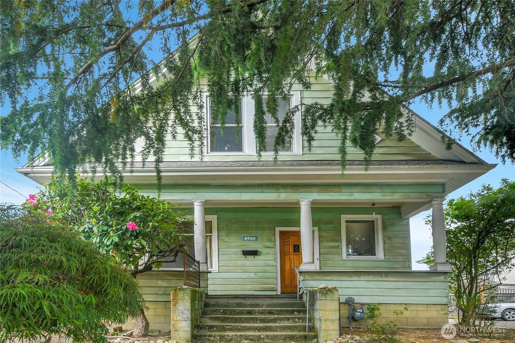 Photo of 349 16th Avenue, Seattle, WA 98122 (MLS # 2375797)