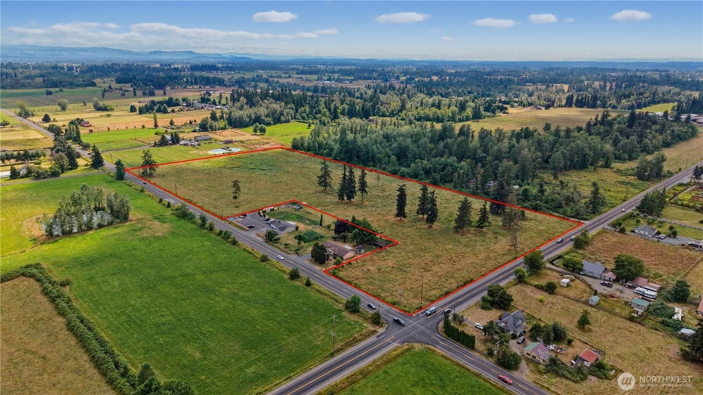 Photo of 40127 244th Avenue SE, Enumclaw, WA 98022 (MLS # 2564293)